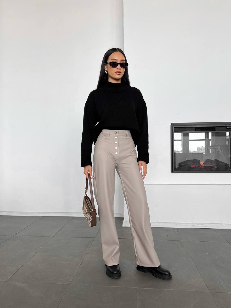 Juodas megztinis Moko - Image 2