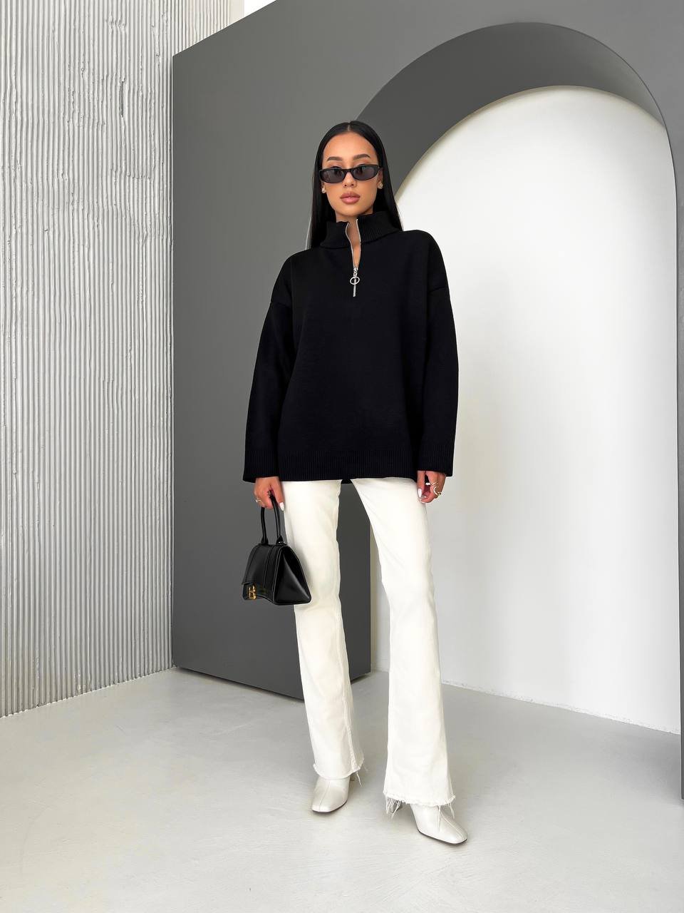 Juodas megztinis Enzo