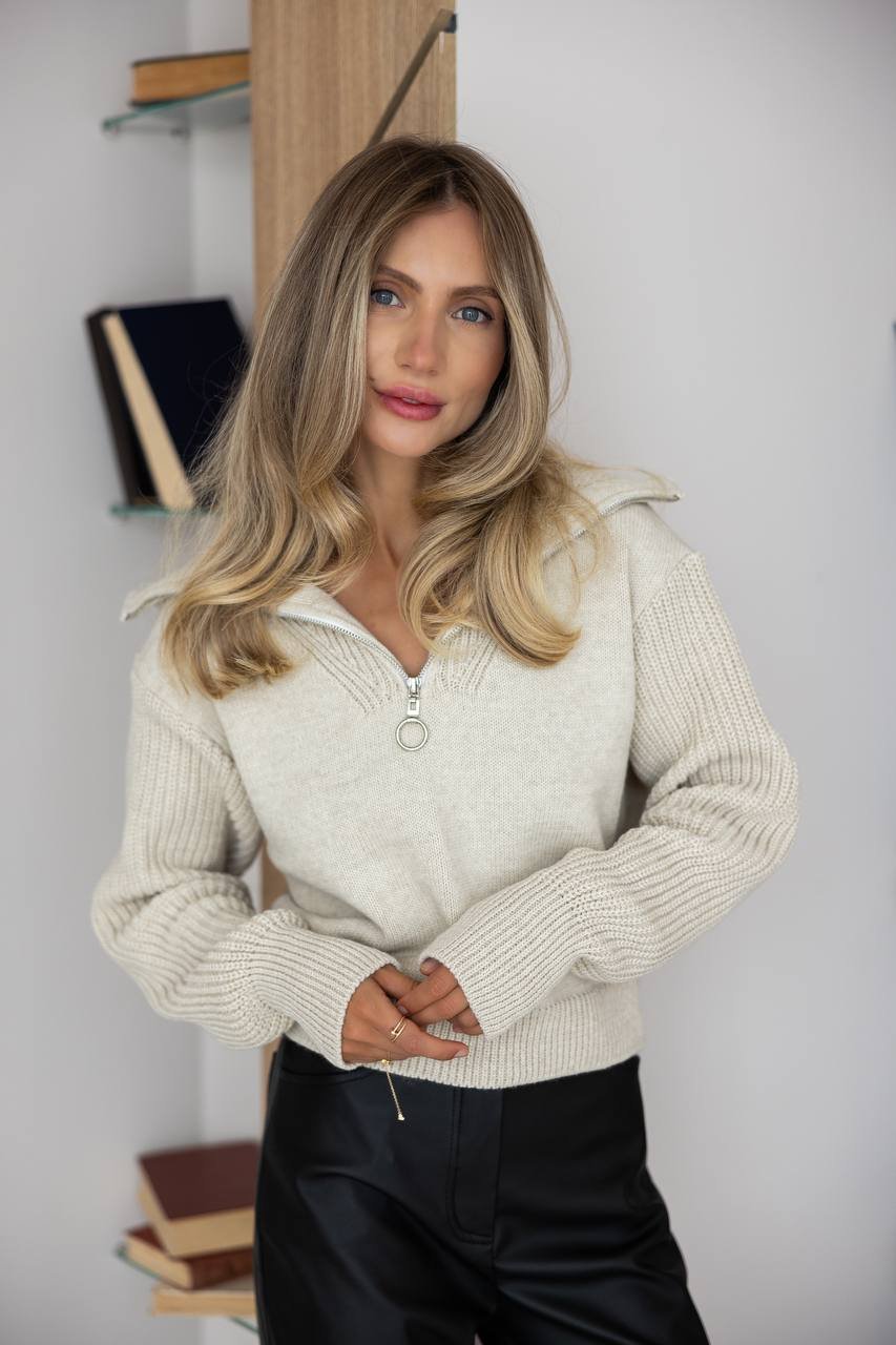 Kreminis megztinis Sora