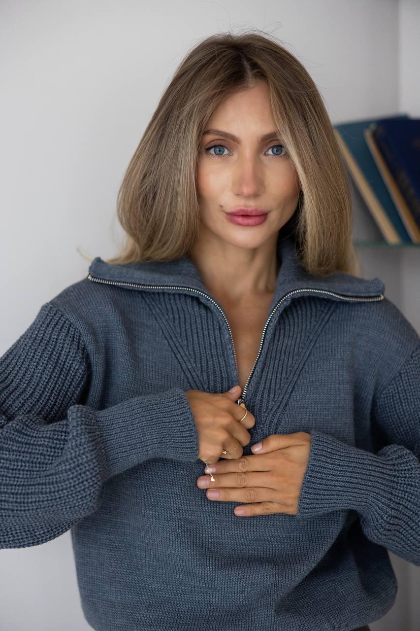 Tamsiai pilkas megztinis Sora - Image 2