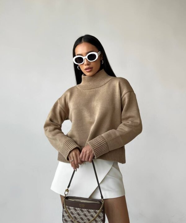 Kreminis megztinis Moko