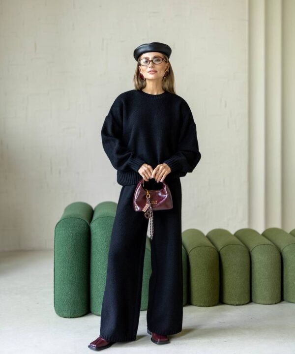 Juodas kostiumėlis Viva