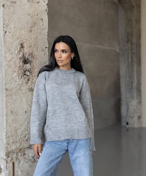 Šviesiai pilkas megztinis Nero