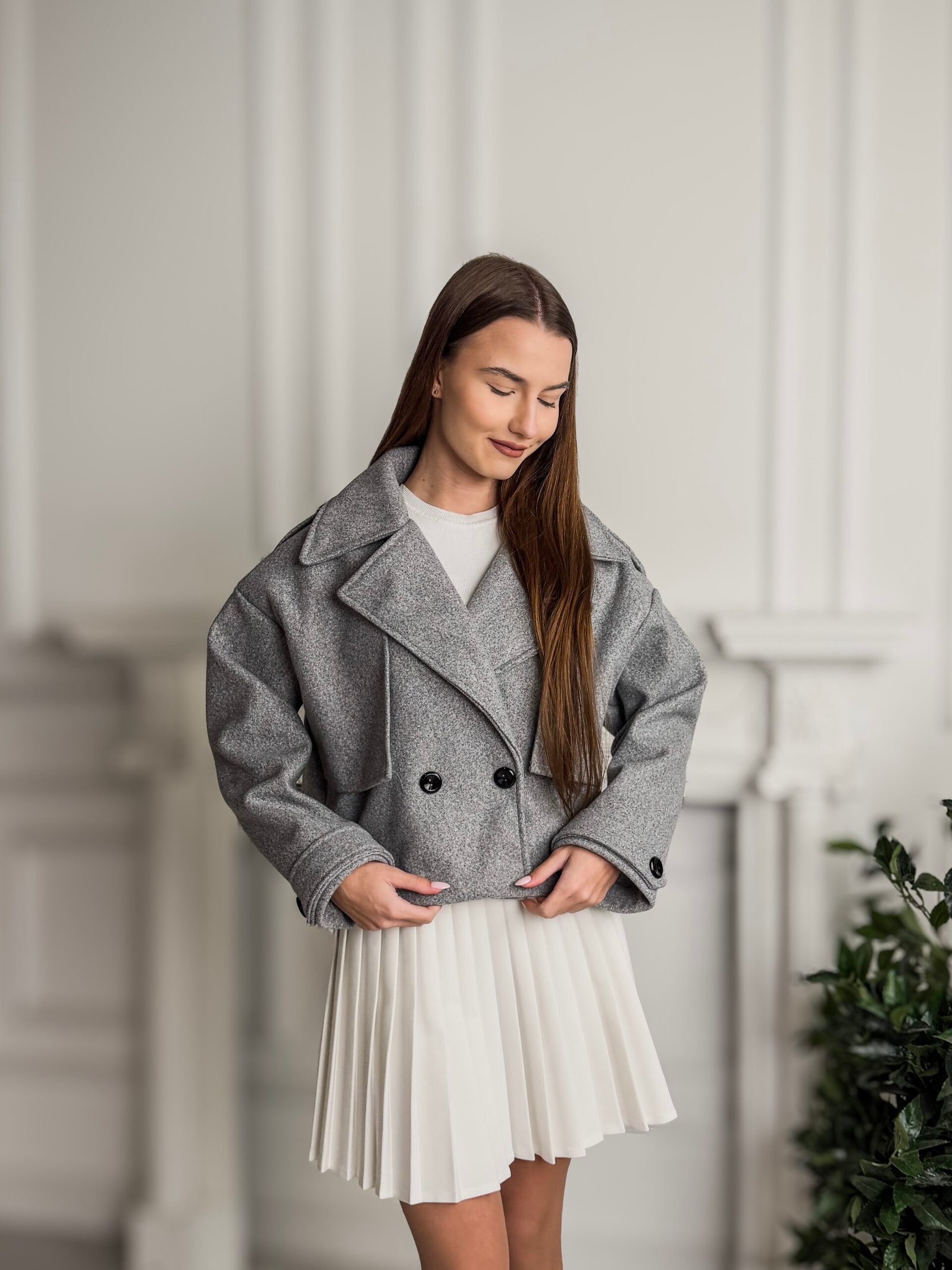 Aila pilkas švarkas