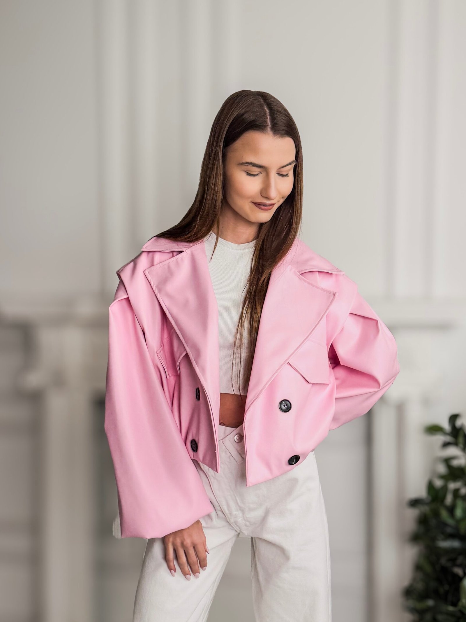 Aria rožinis švarkas