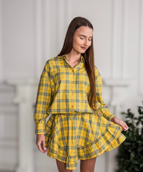 Sijono ir marškinių kostiumėlis