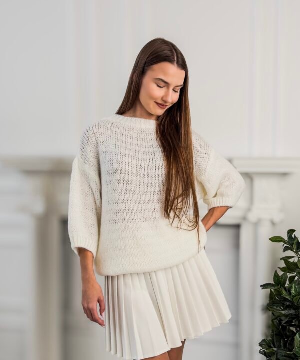 Lana baltas megztinis