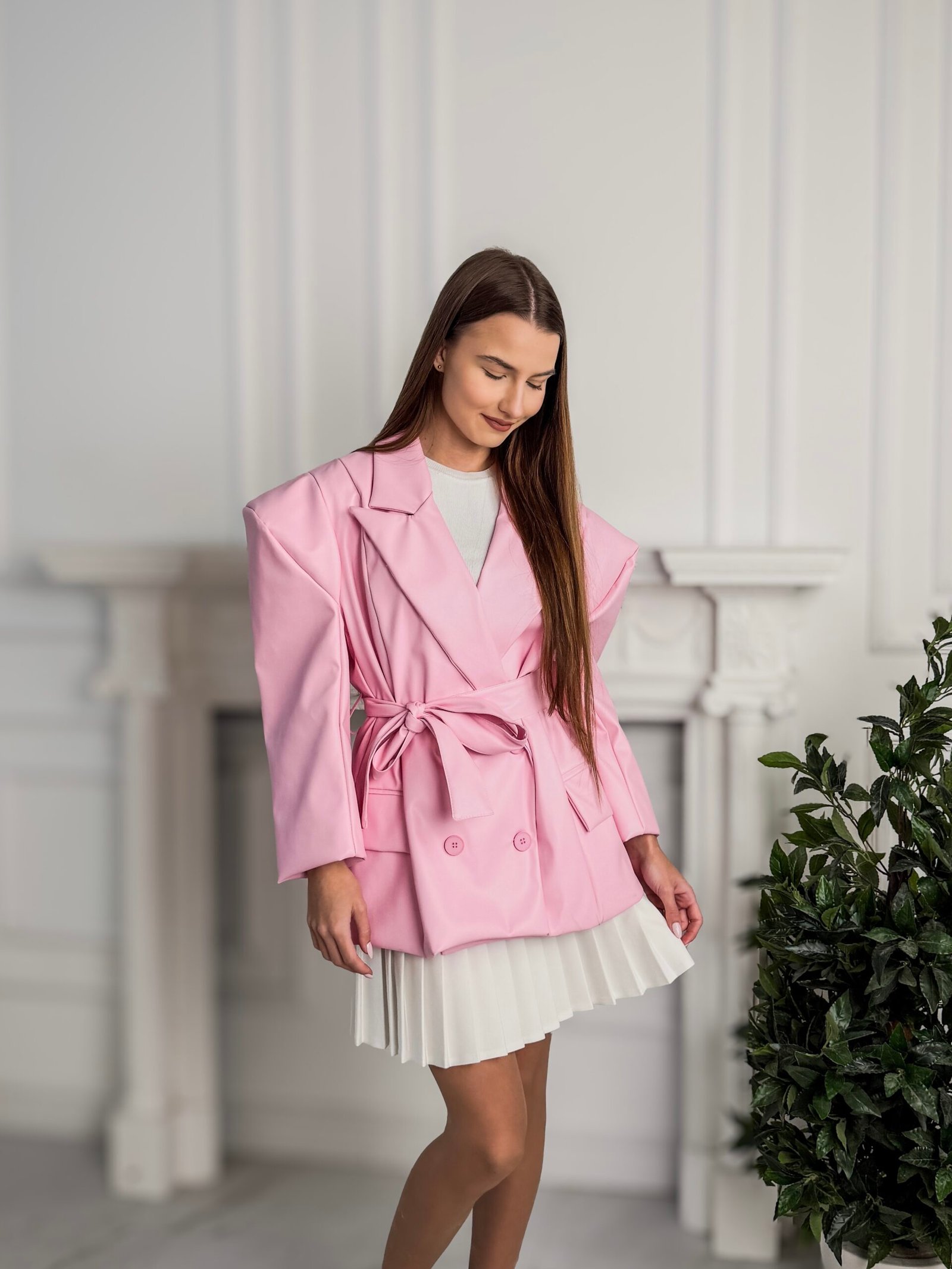 Riva rožinis surišamas švarkas