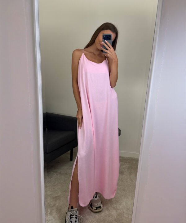 Mili rožinė suknelė